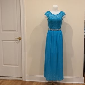 Dress ball Gown dress Small